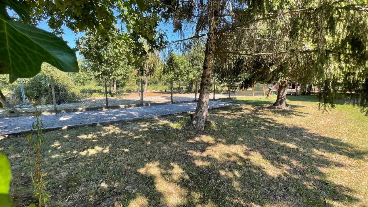 Au Milieu Des Pins / Bord Du Villa Biscarrosse
